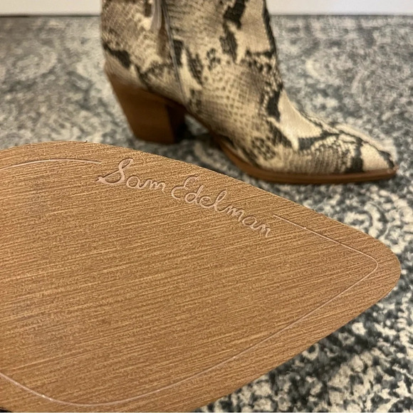 NWT SAM EDELMAN Leonia Buckle Pointed Toe Snakeskin Ankle Booties - Picture 11 of 12